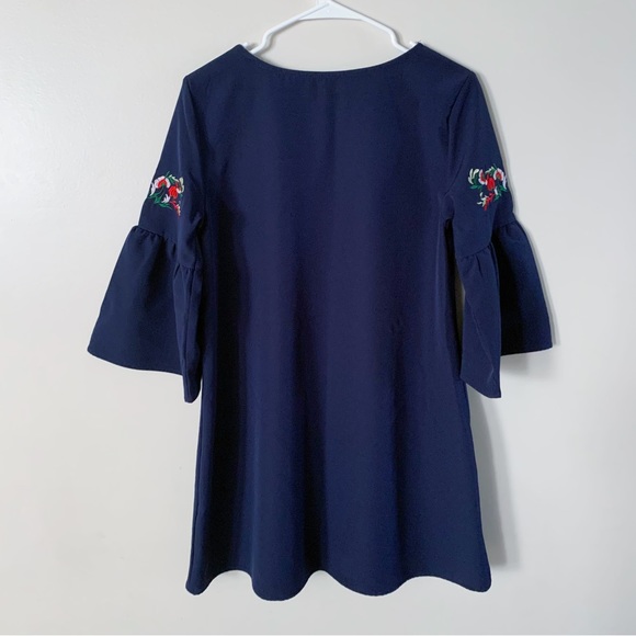 Floerns bell sleeve embroidered tunic dress navy size medium - Picture 2 of 7